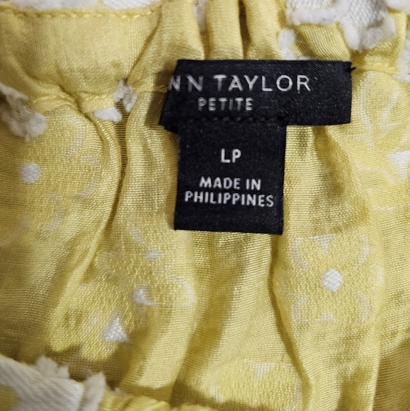 Ann Taylor Textured Yellow Floral Scoop Neck Boho Women's Top Large Petite - Picture 8 of 10
